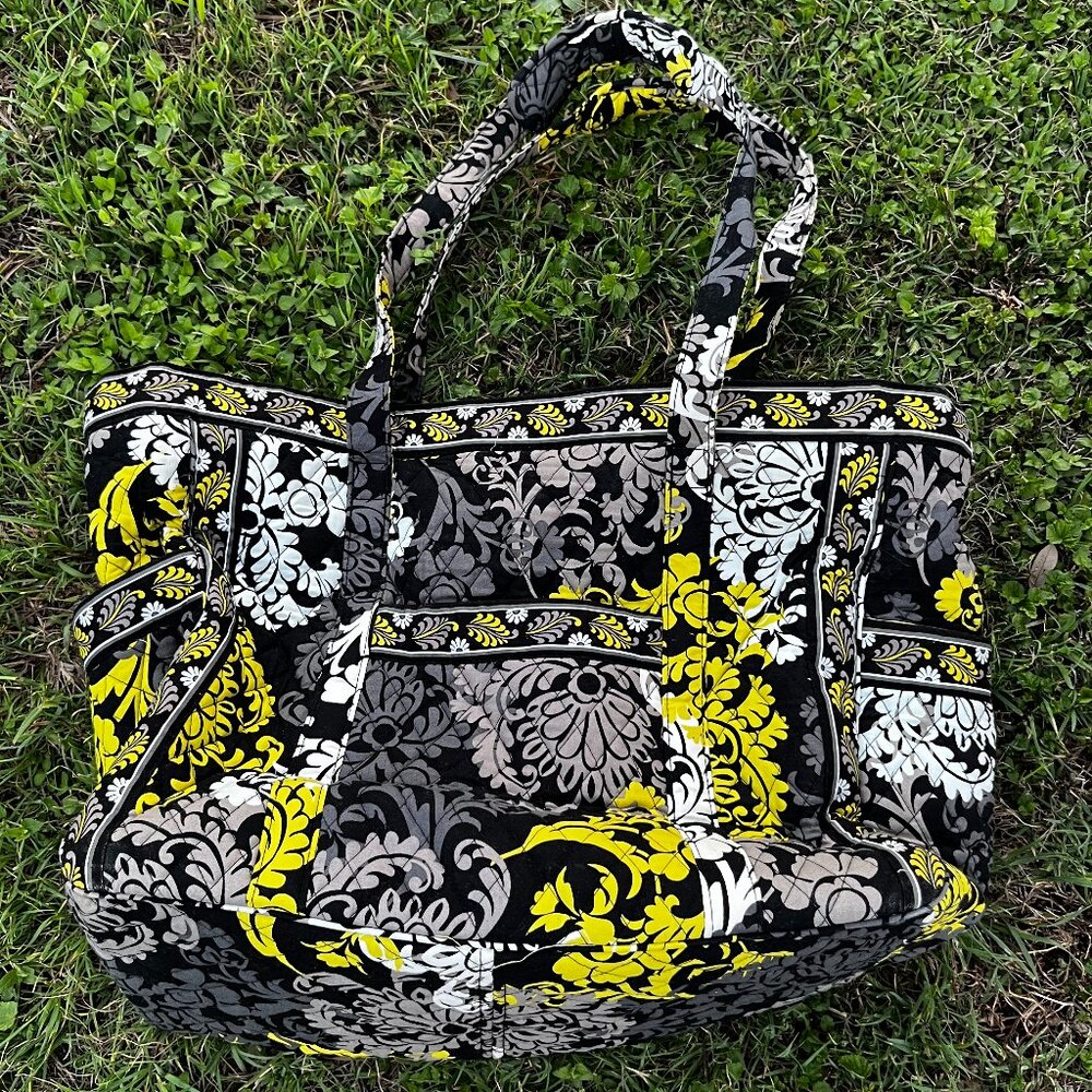 Vera Bradley large tote, Baroque pattern *RETIRED PRINT